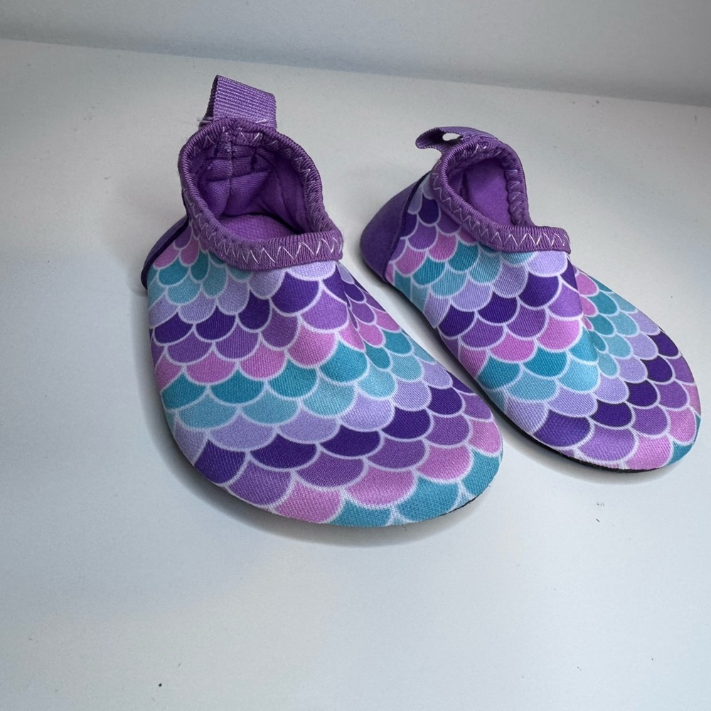 Robeez Aqua Shoes in the "Mermaid Bubbles" pattern. Size 1